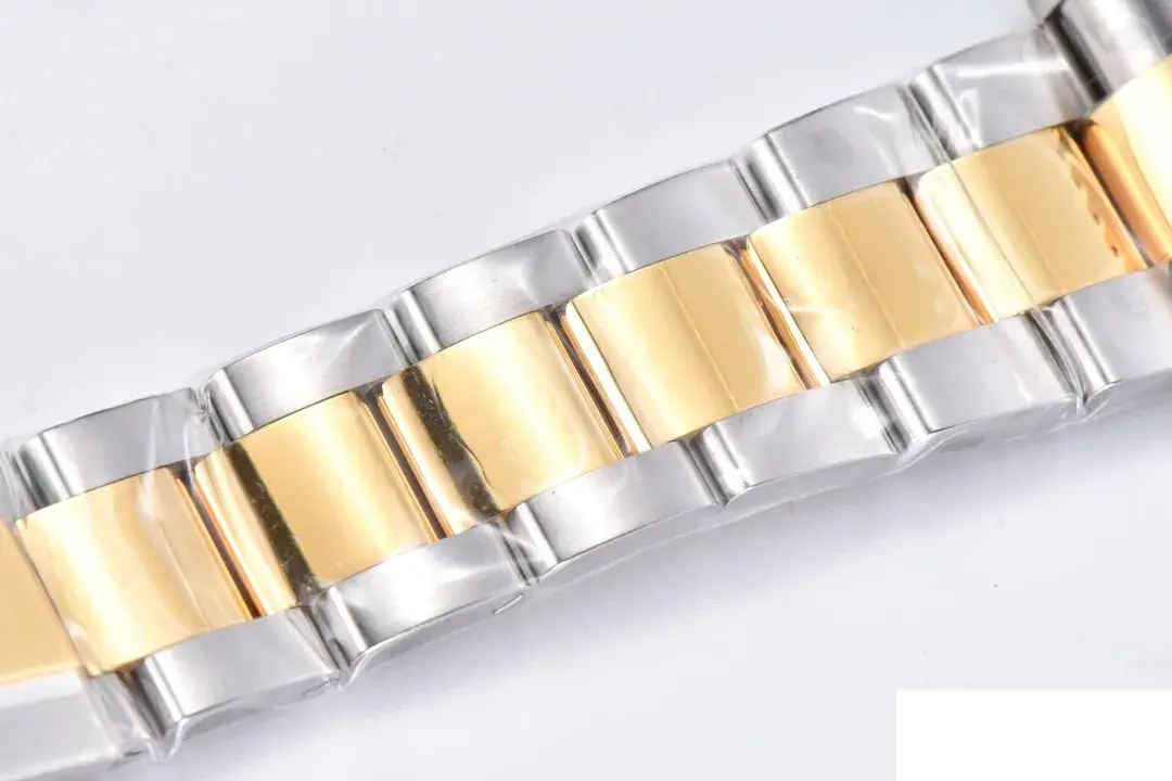 Submariner 116613LB japanese automatic replica — bracelet detail