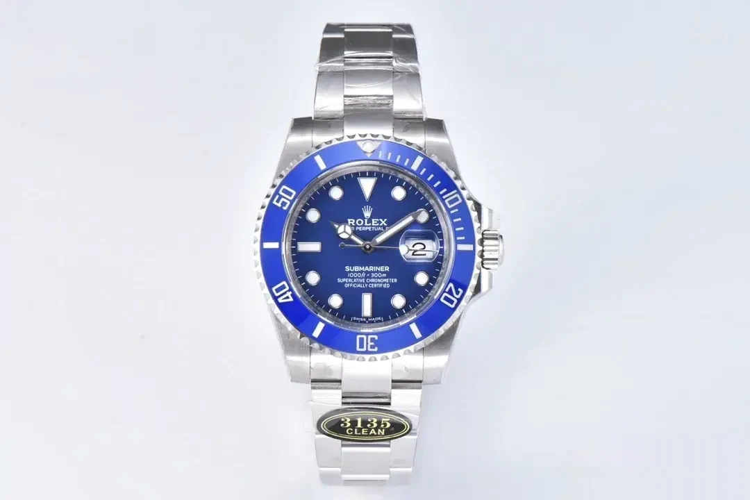 Rolex Submariner 116619LB miyota replica — lume shot