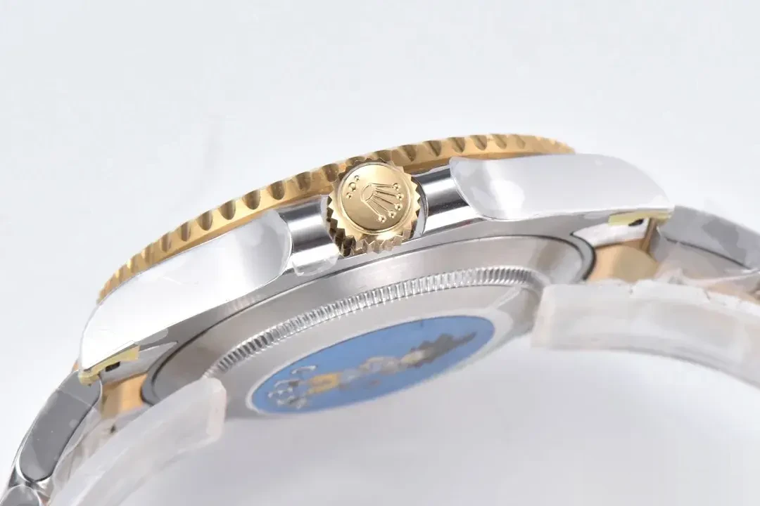 Rolex Submariner 126613LB miyota replica black dial — caseback detail