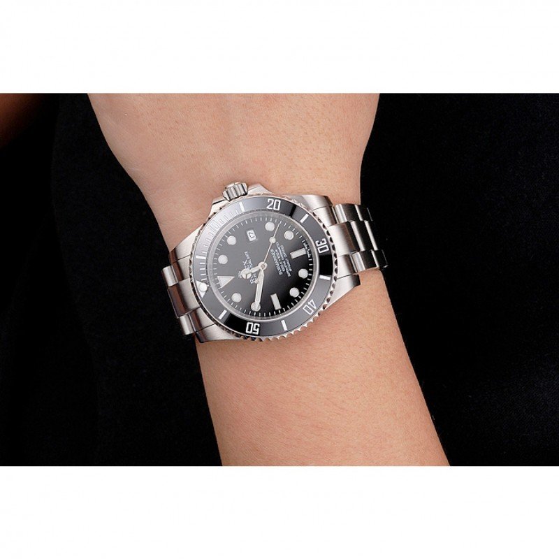 Rolex Submariner PR16233P 1:1 replica black dial — angled view