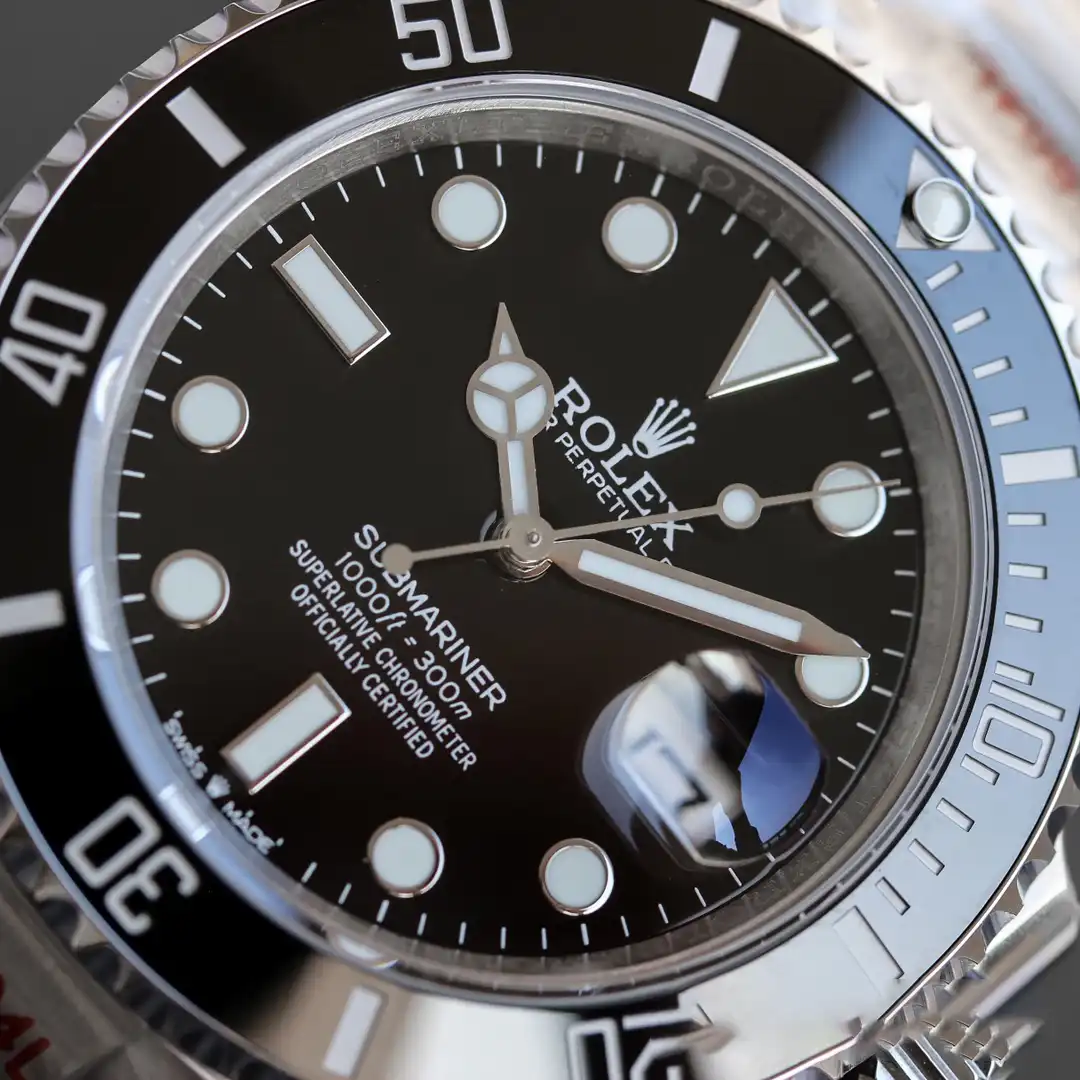 Rolex Submariner 126610LN copy black dial — bezel macro