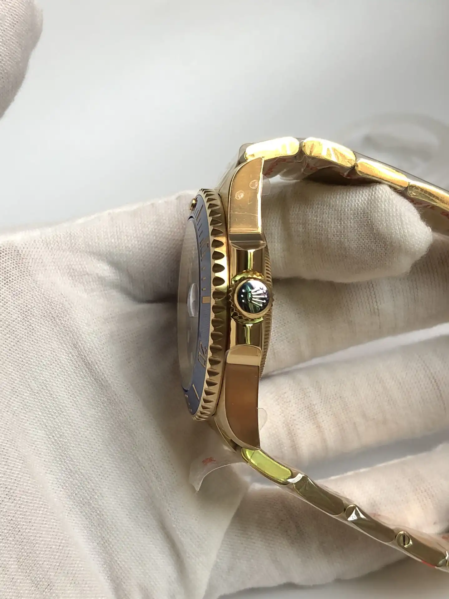 Submariner 116610LN 1:1 replica 40mm — crown and case detail