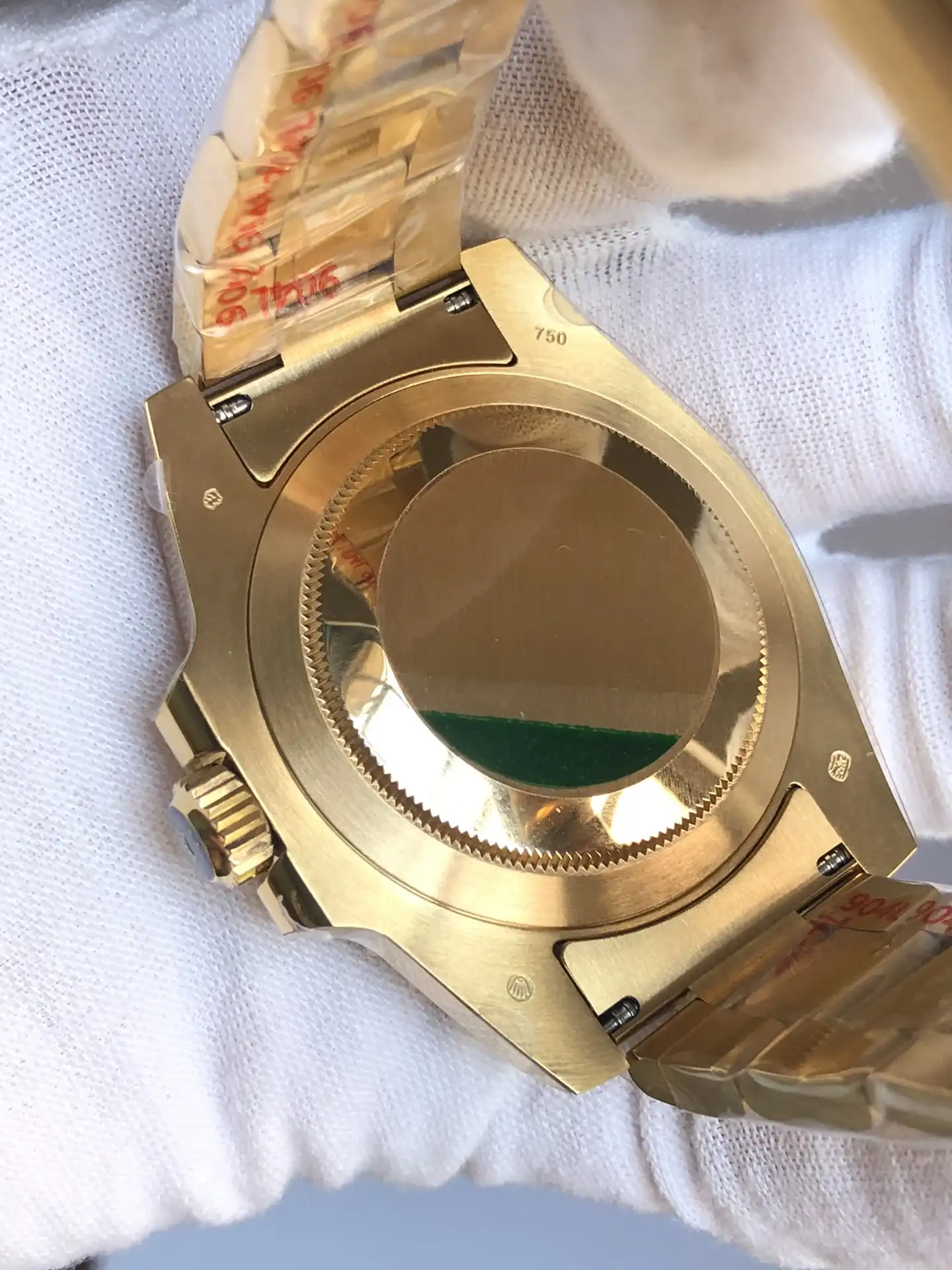 Rolex Submariner 116610LN copy — lume shot