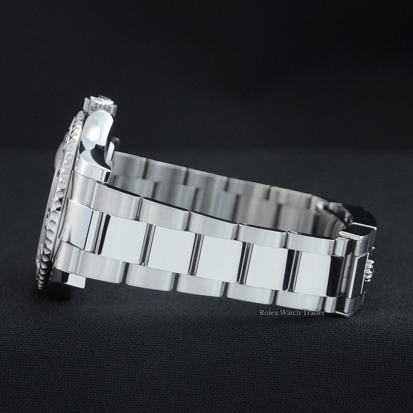 Yacht-Master 126622 1:1 replica blue dial — caseback detail