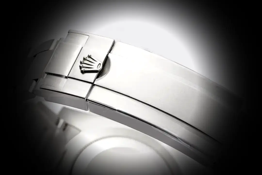 Rolex Submariner 116610LN superclone carbon dial — caseback detail