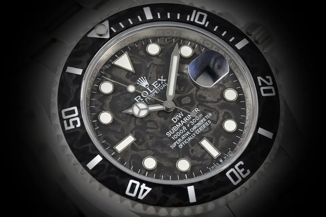 Submariner 116610LN superclone — lume shot