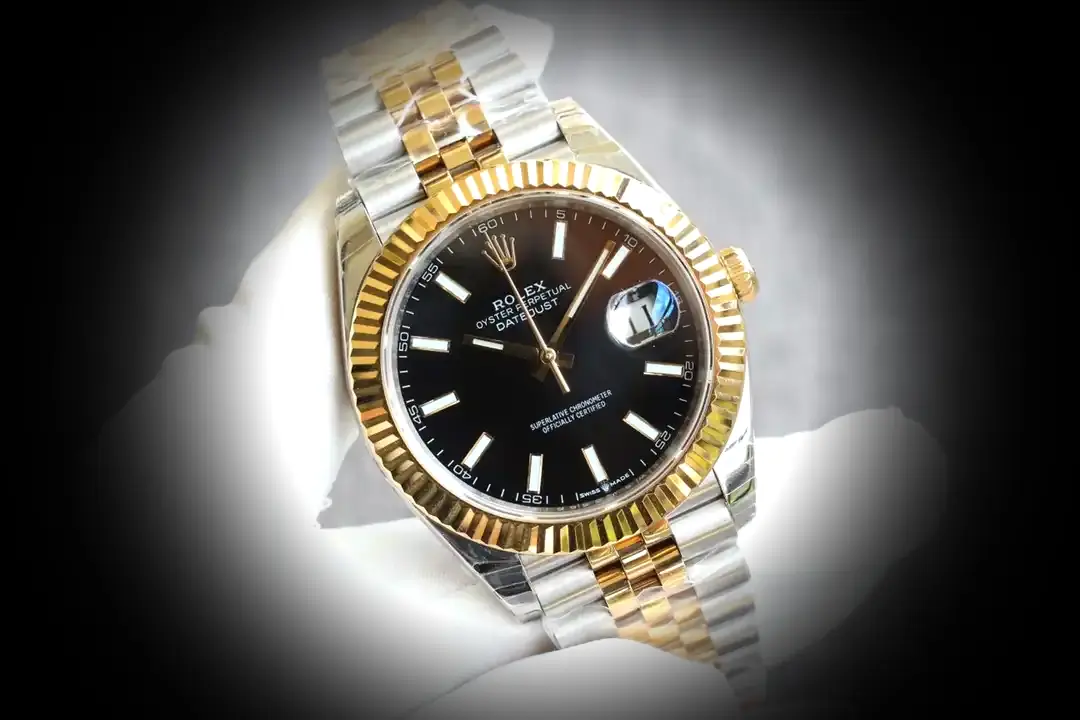 Rolex Datejust 126331 Swiss clone black dial — caseback detail