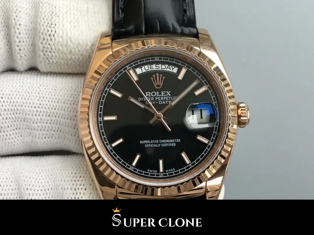 Day-Date 118135CH, 36mm, everose gold fluted bezel