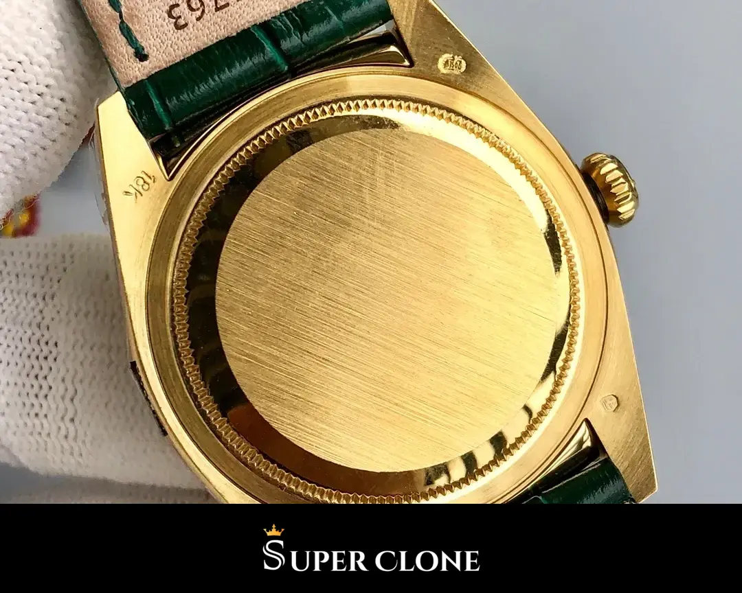 Day-Date 118138, yellow gold fluted bezel, leather bracelet