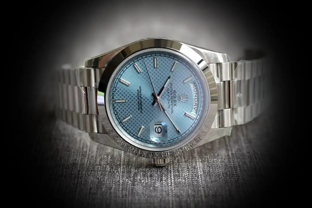 Day-Date 41985 superclone 36mm — crown and case detail