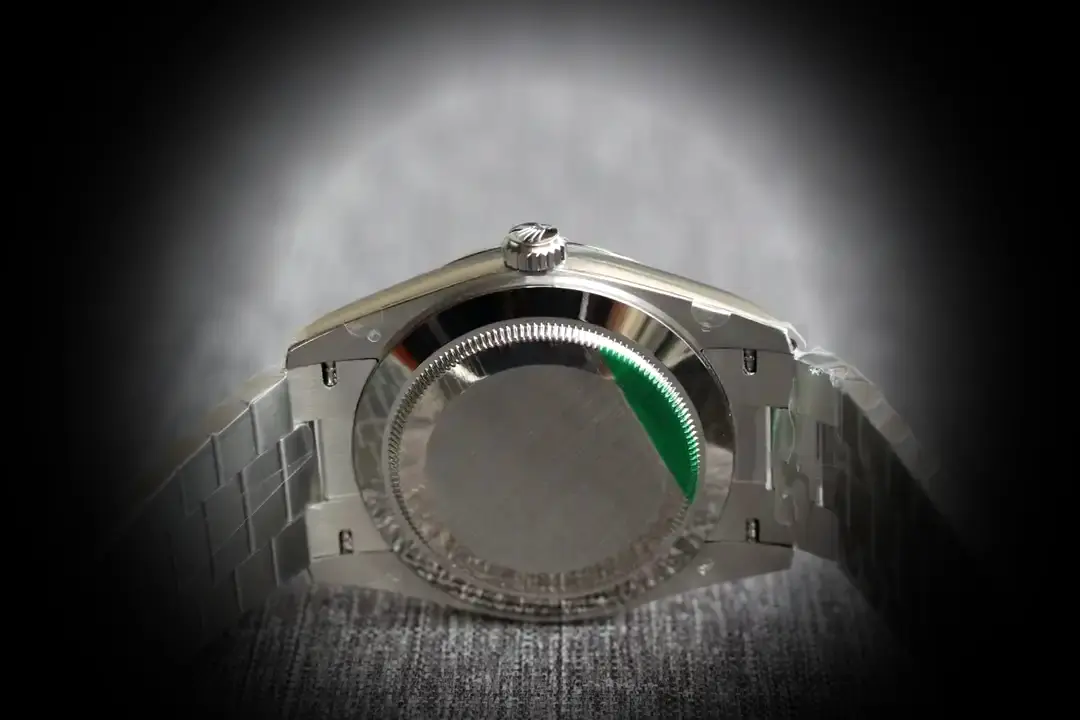 Day-Date 41985 superclone rhodium dial — angled view