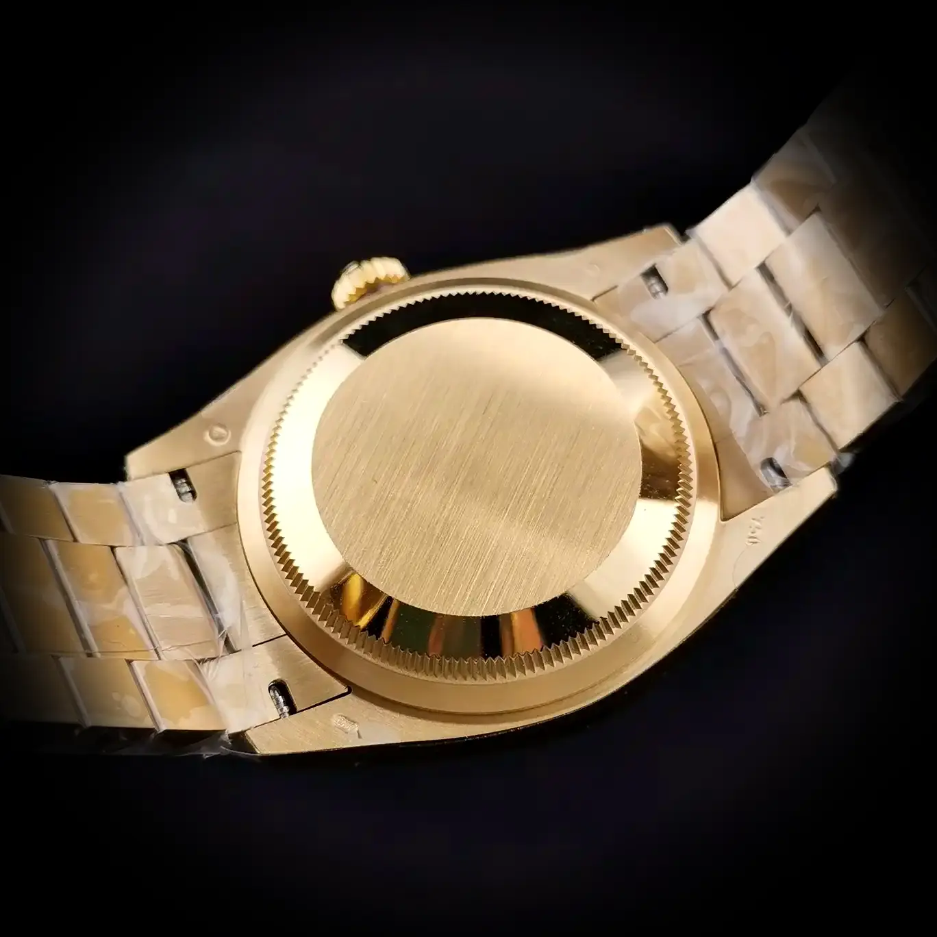 Day-Date 41985 Swiss replica 36mm — crown and case detail