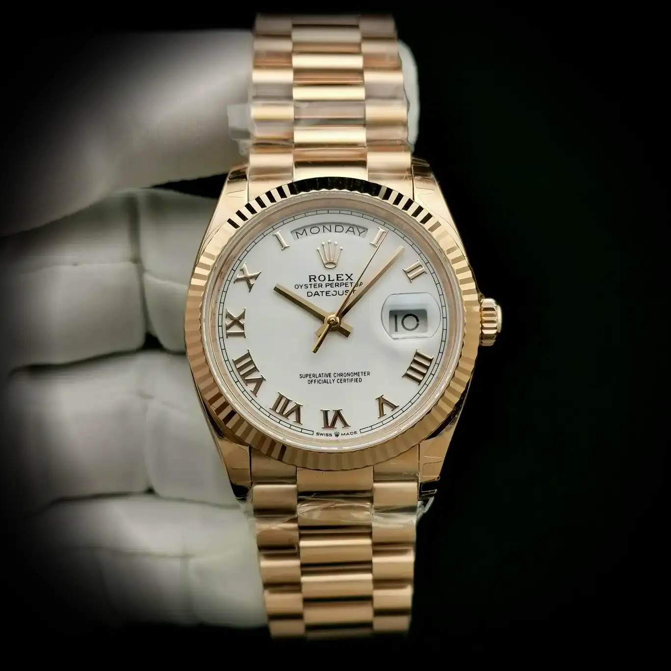 Day-Date 41985 super clone — side profile