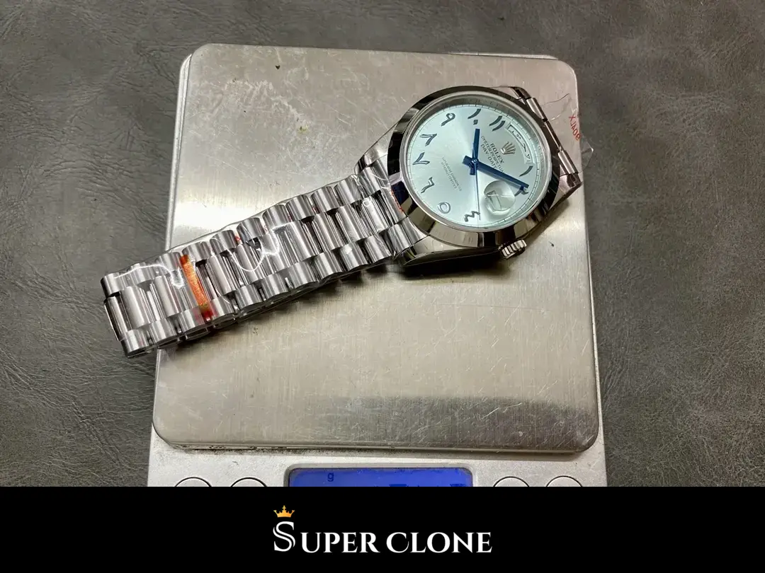Rolex Day-Date 228206, 40mm, smooth bezel