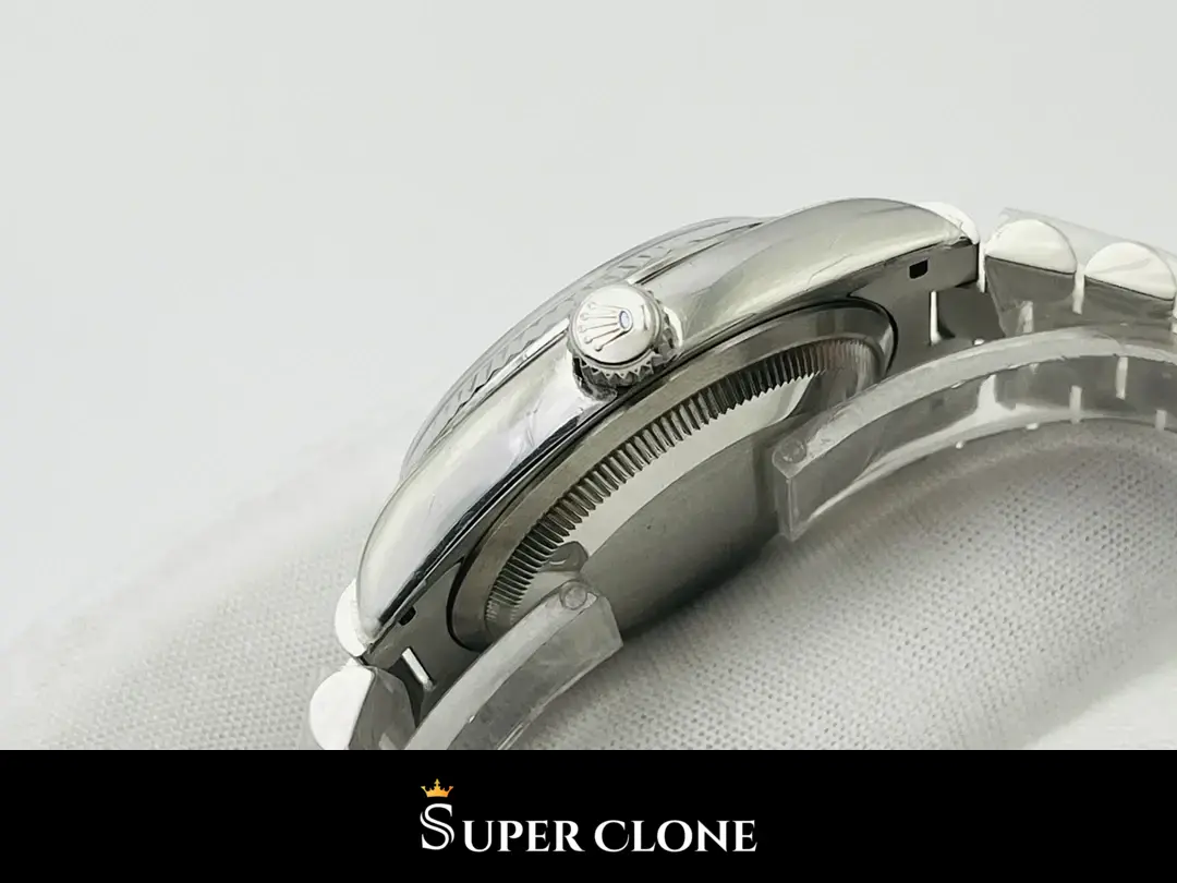 Rolex Day-Date 228236, fluted bezel, sapphire crystal