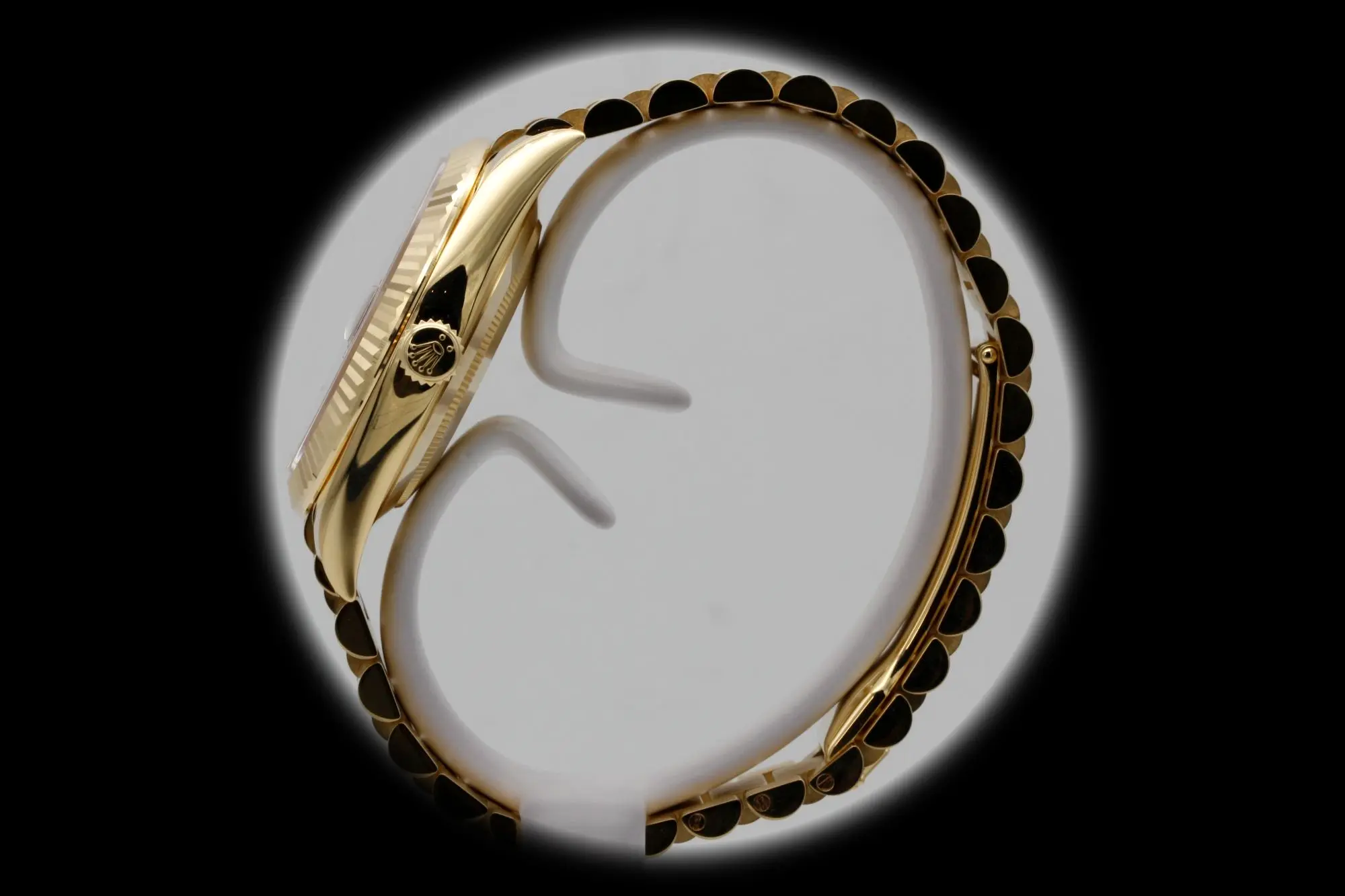 Day-Date 228238 Swiss clone — side profile