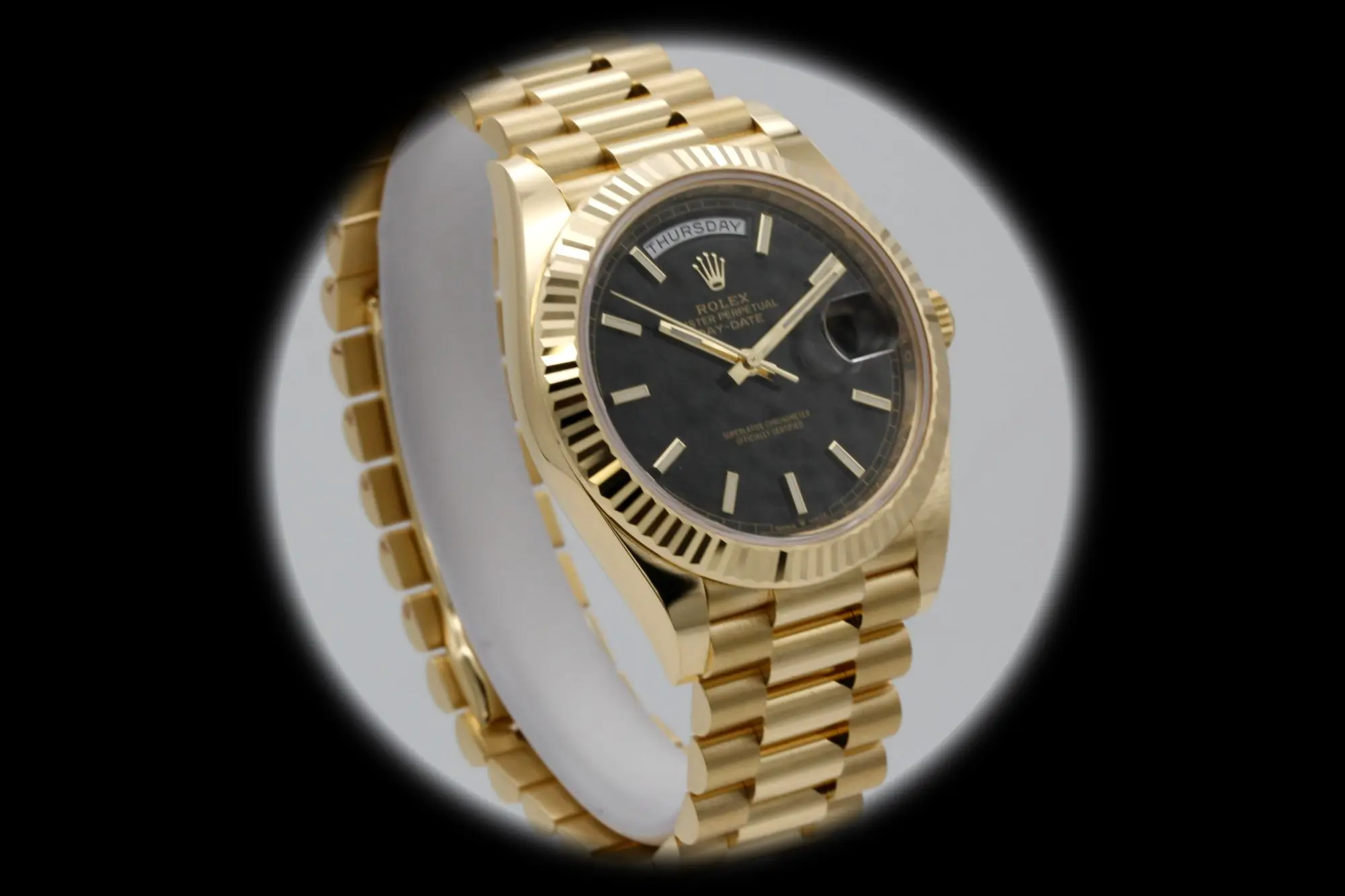 Day-Date 228238 superclone black dial — bezel macro