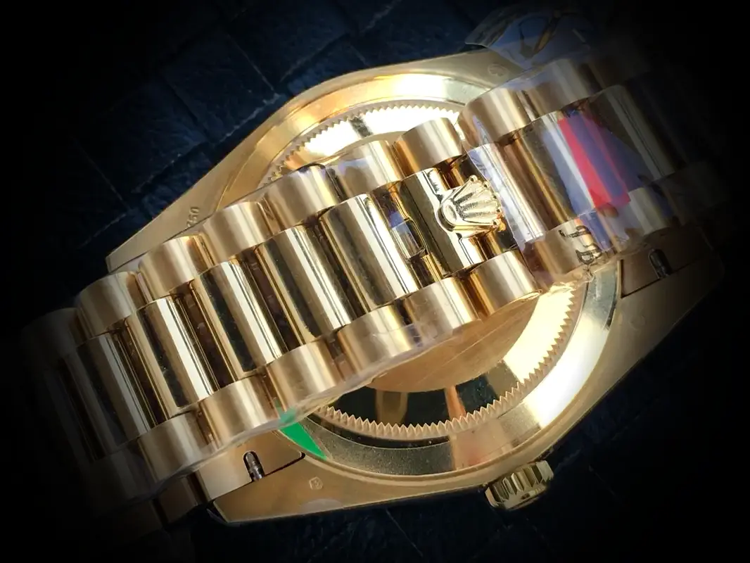 Day-Date 41985 super clone champagne dial — angled view
