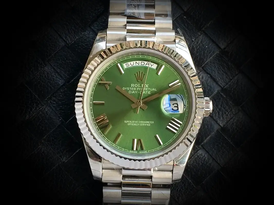 Day-Date 41985 Swiss replica — side profile