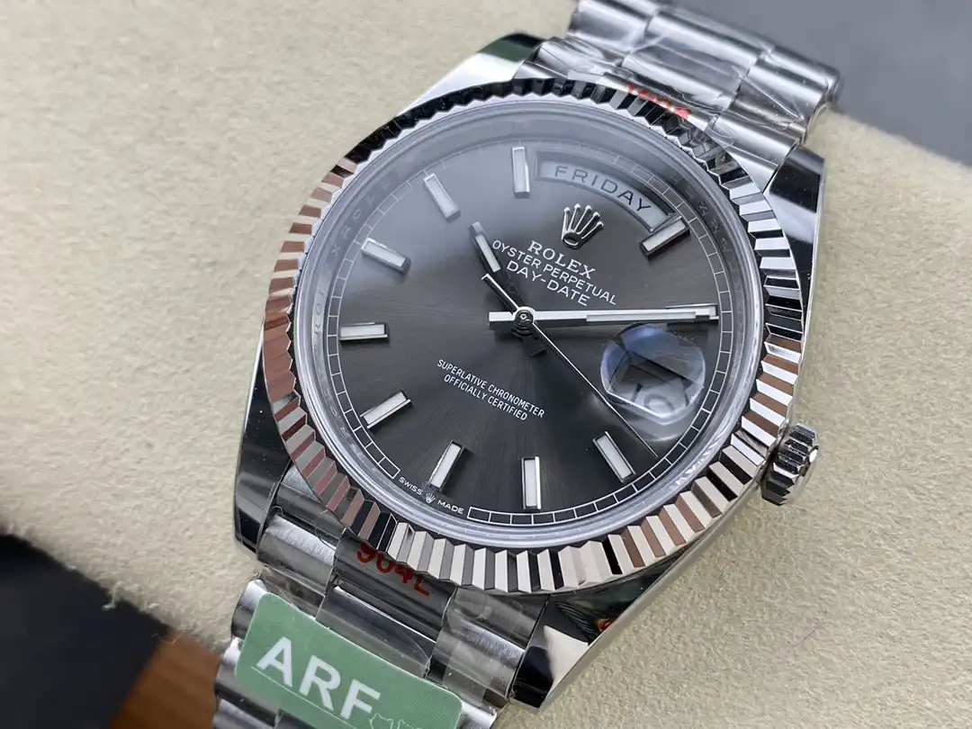 Day-Date 228239, fluted bezel, president bracelet