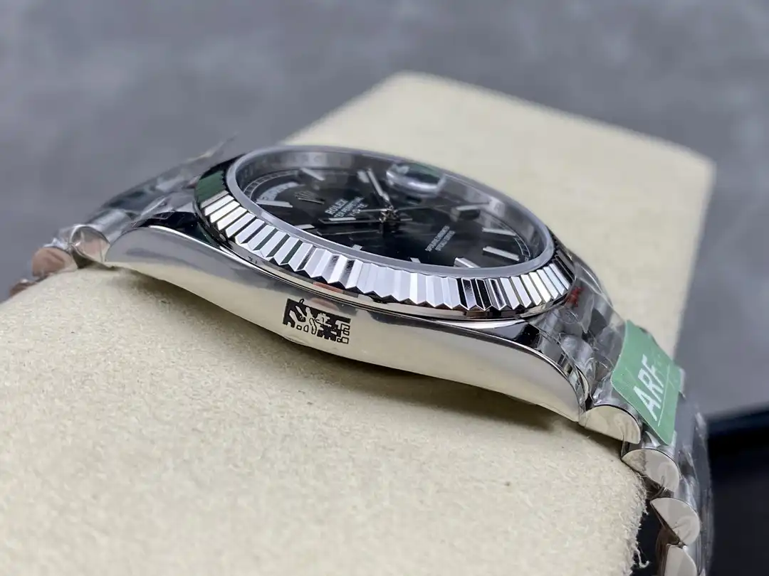 Day-Date 228239, sapphire crystal, slate dial