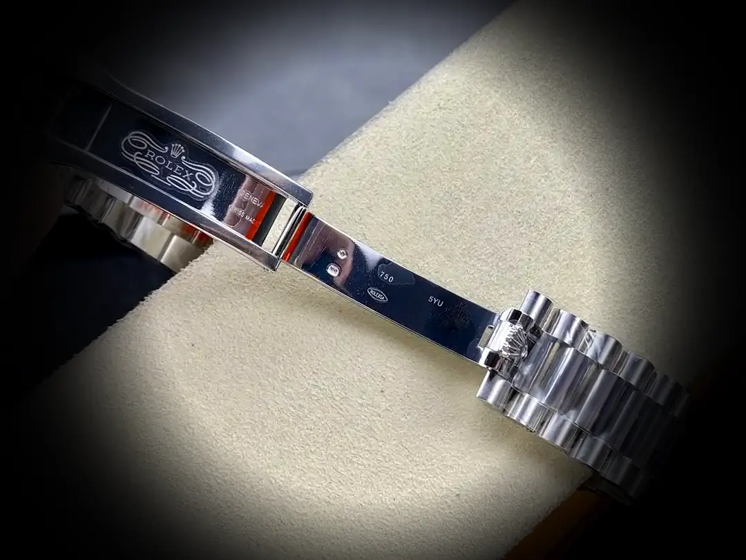 Rolex Day-Date 41985 1:1 super clone — lume shot