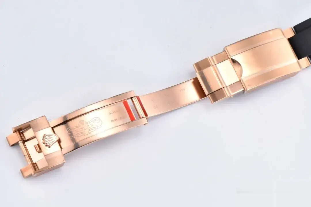 Daytona 116515LN swiss clone 40mm — dial close-up