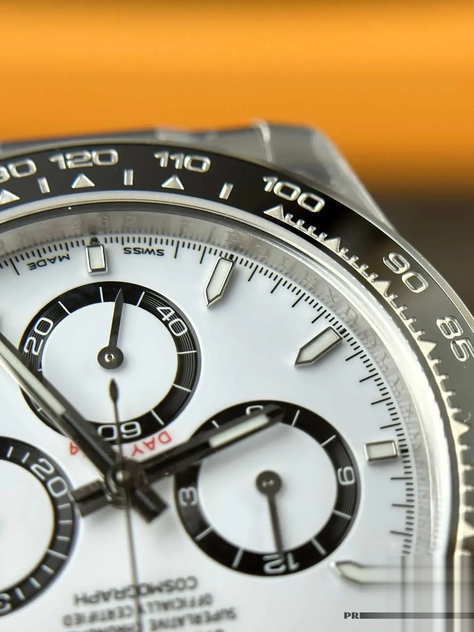 Rolex Daytona 126500LN superclone white dial — bezel macro
