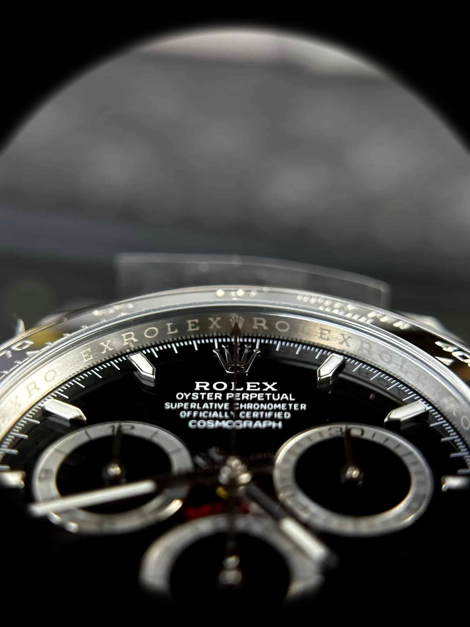 Daytona 126500LN super clone black dial — caseback detail