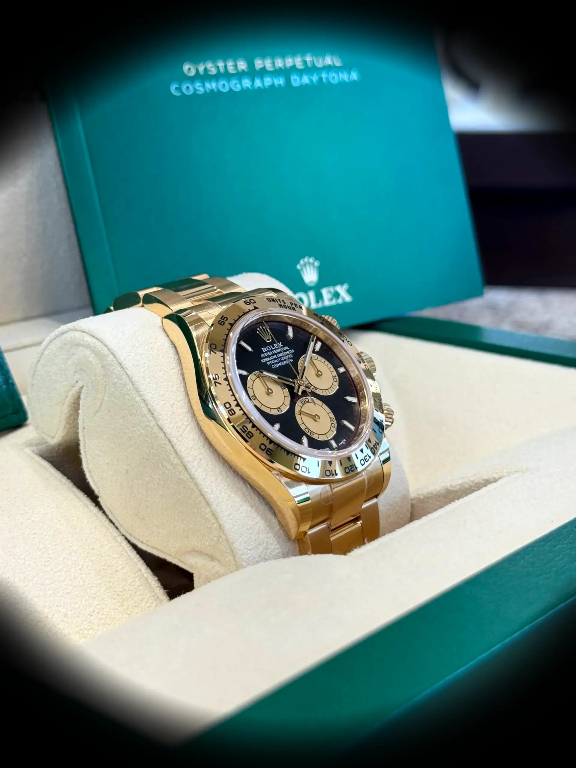 Daytona 126508 1:1 super clone black dial — caseback detail