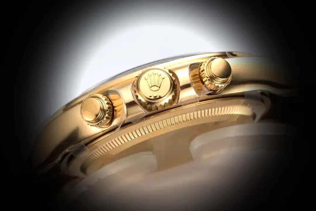 Rolex Daytona 126518LN Swiss clone golden dial — bezel macro