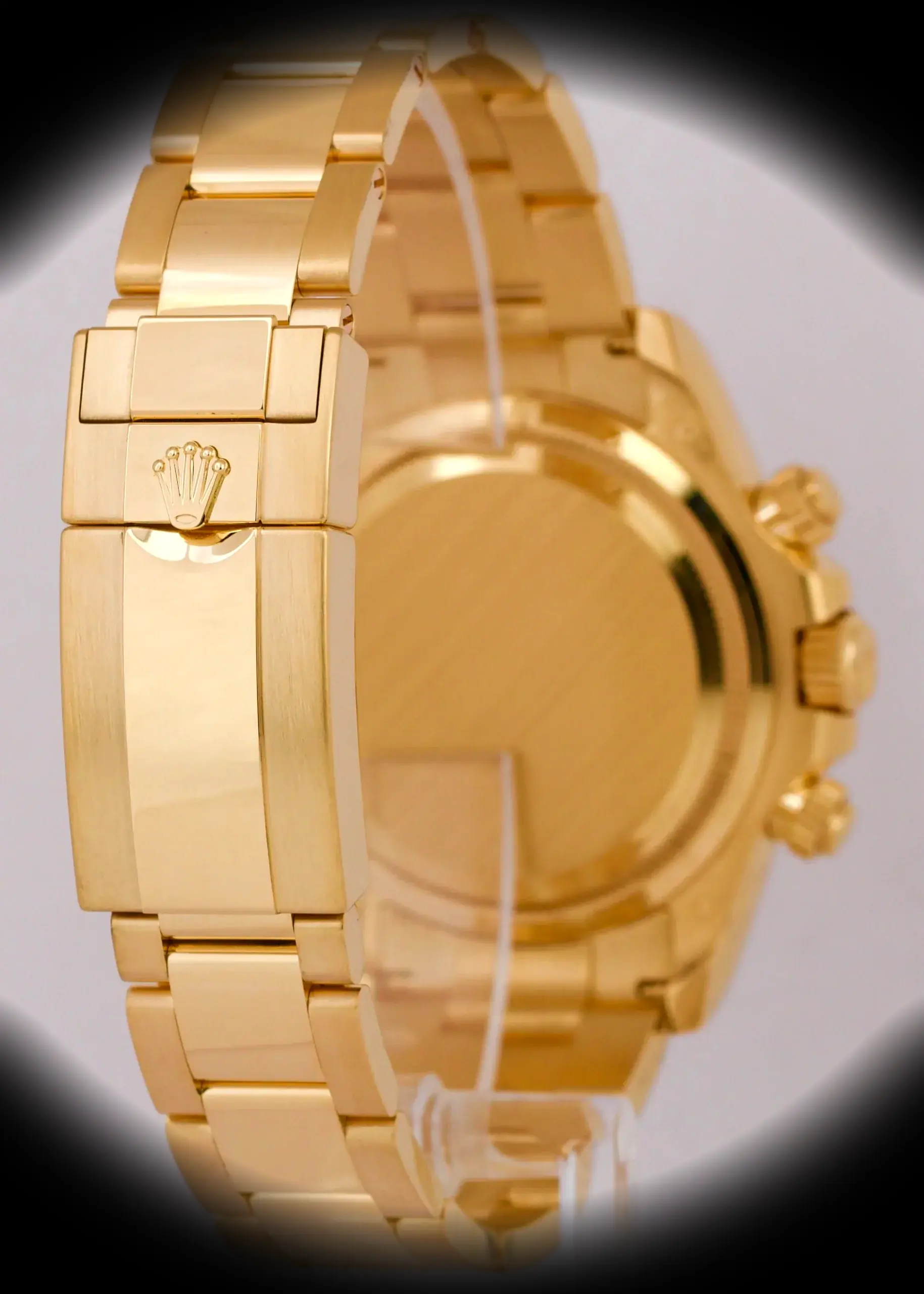 Daytona 126508 Swiss replica intense black dial — caseback detail