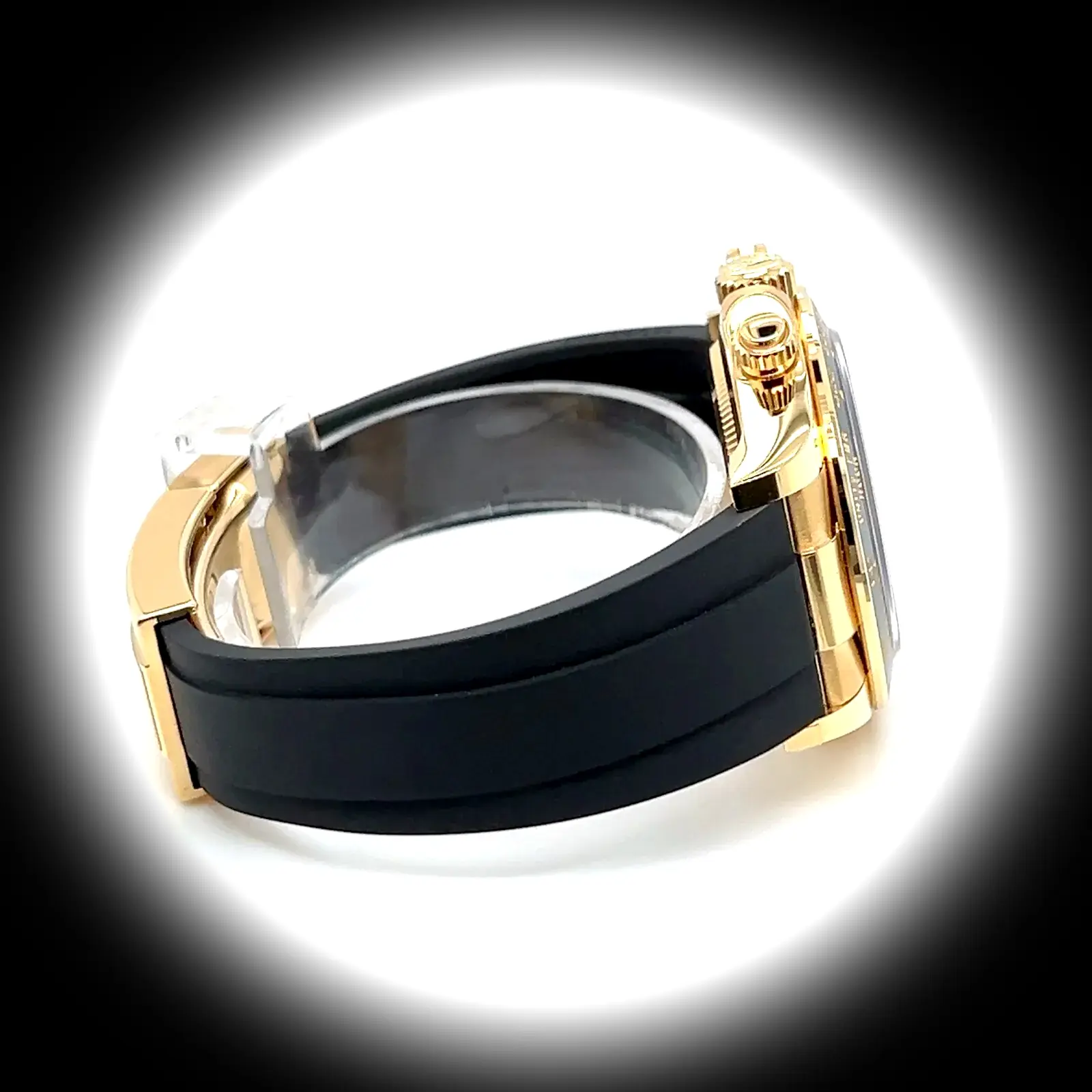 Daytona 126518LN Swiss replica intense black dial — caseback detail