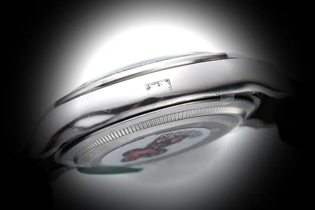 Daytona 126519LN Swiss clone steel dial — bezel macro