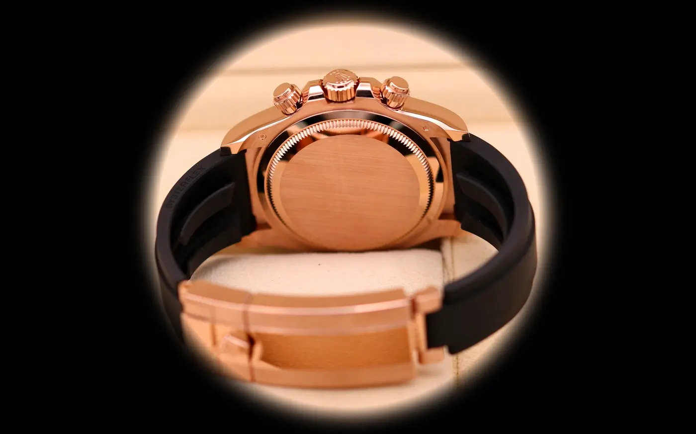 Daytona 126515LN Swiss replica 40mm — crown and case detail