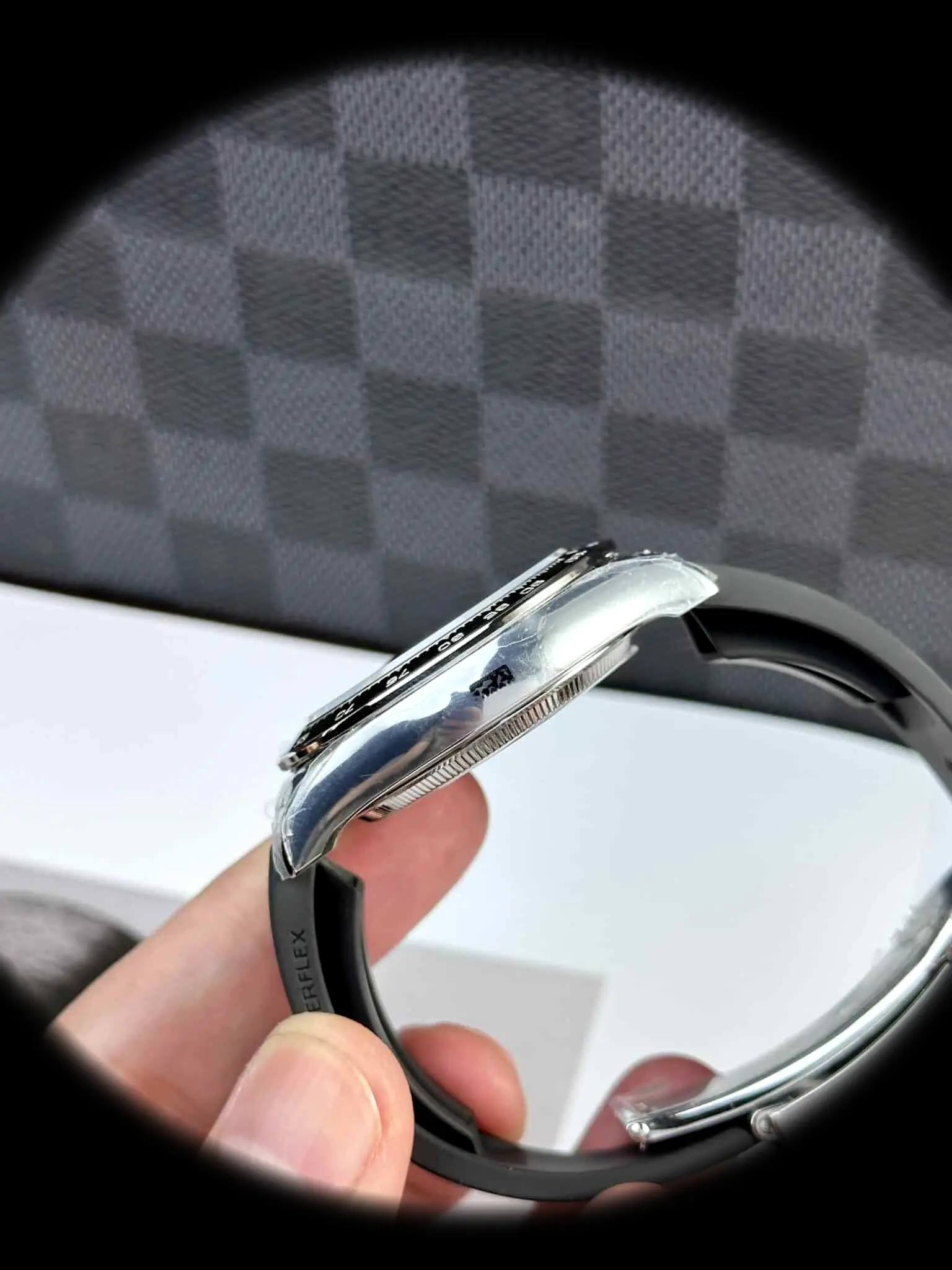 Daytona 126519LN Swiss replica — lume shot