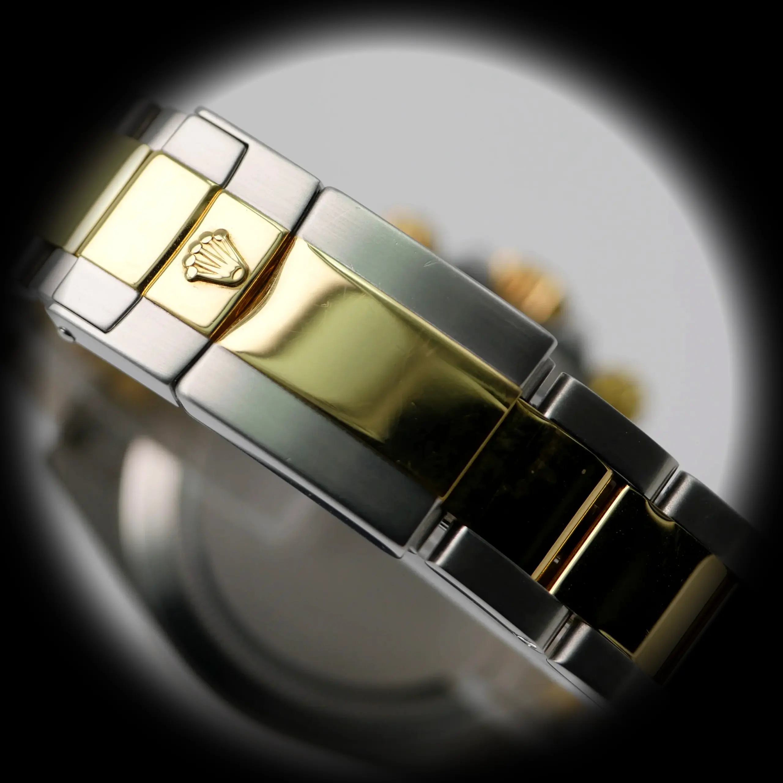 Rolex Daytona 116523 Swiss replica 40mm — wrist shot