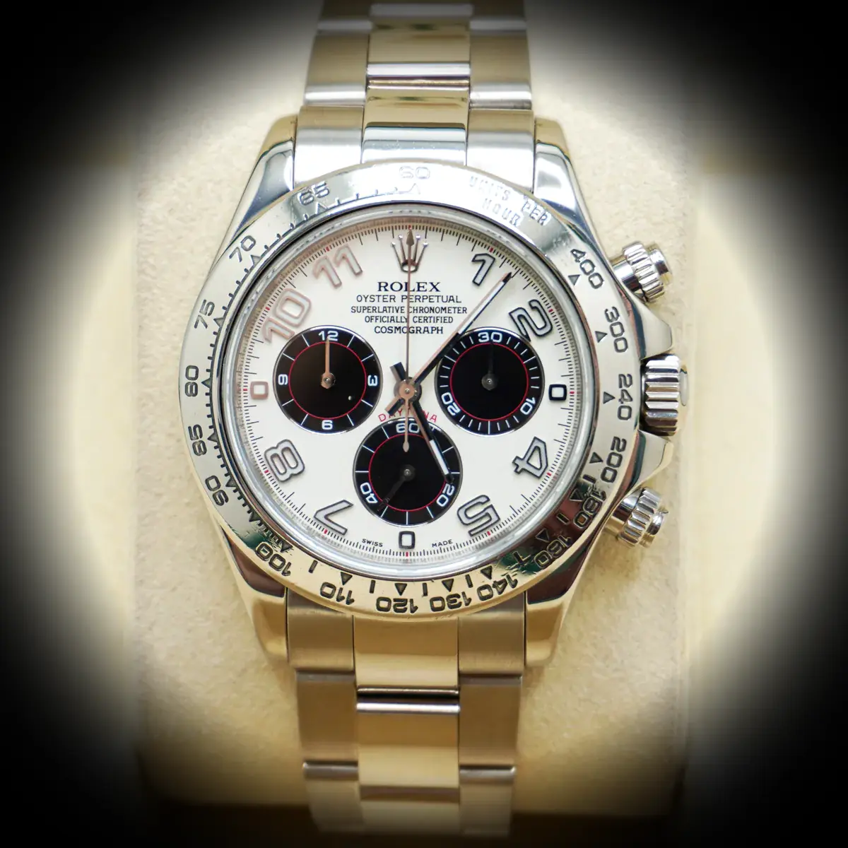 Daytona 116509 Panda Swiss replica 40mm — dial close-up