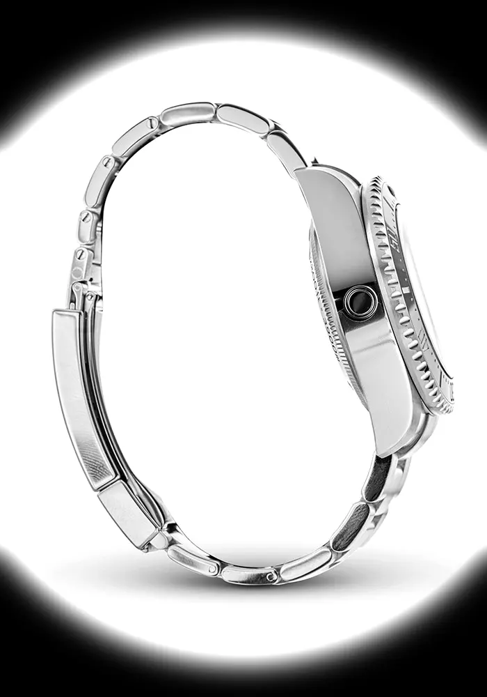 Deepsea 116660 Swiss clone black, blue dial — bezel macro