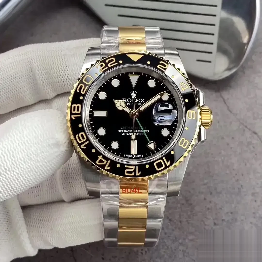 GMT-Master 126710BLRO swiss clone 40mm — dial close-up