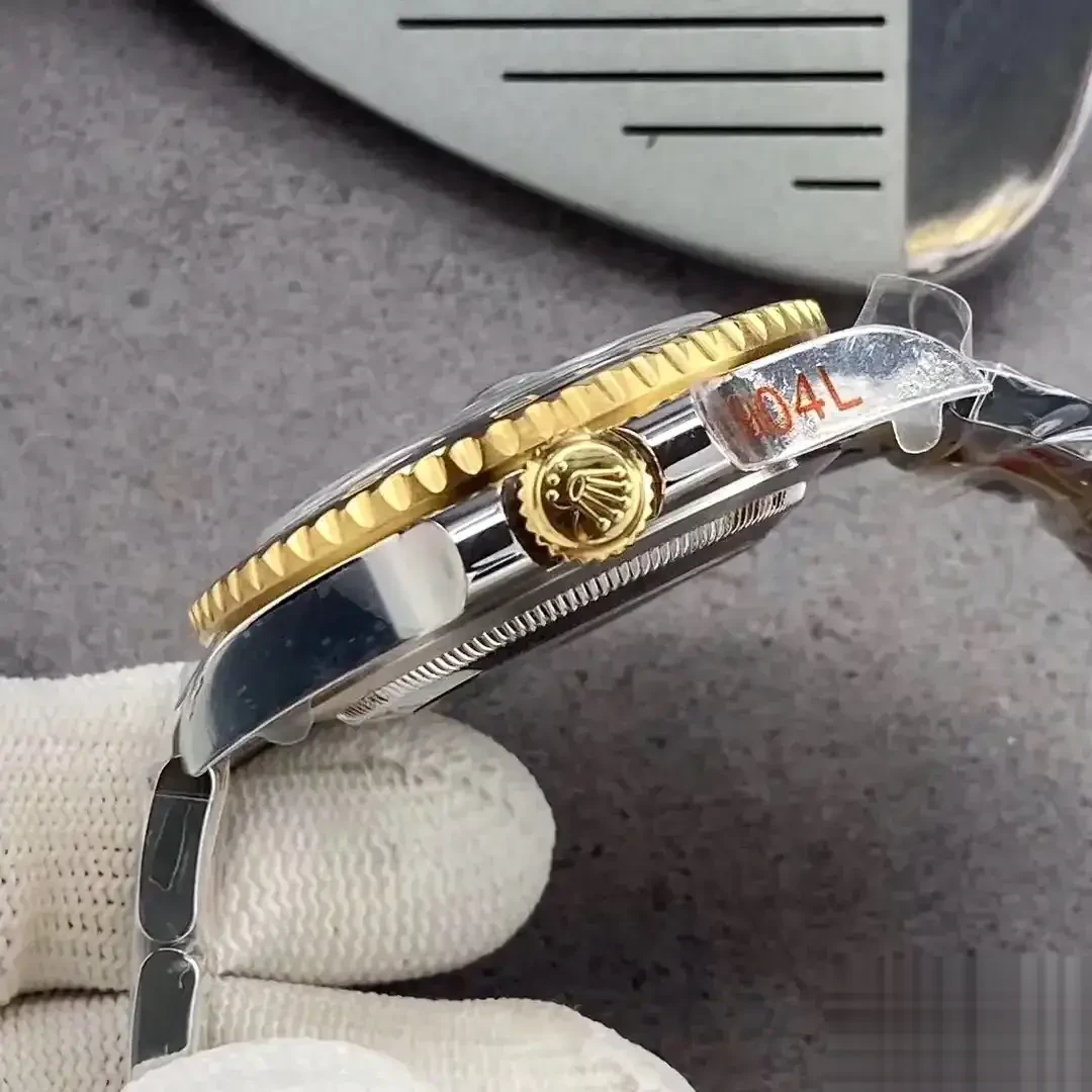 Rolex GMT-Master 126710BLRO swiss clone black dial — bezel macro