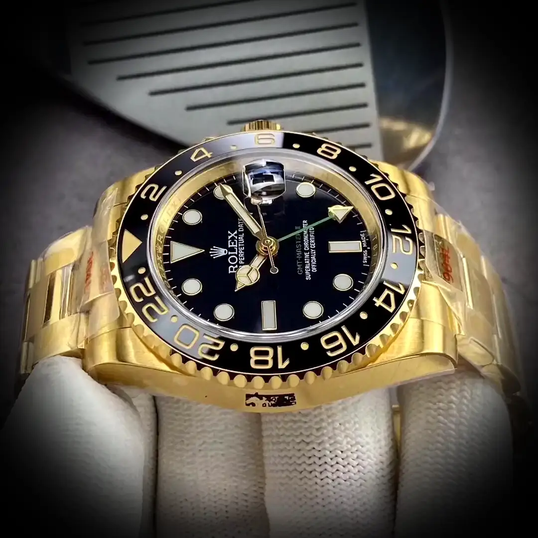 GMT-Master 126710BLRO-0001 Swiss replica — bracelet detail