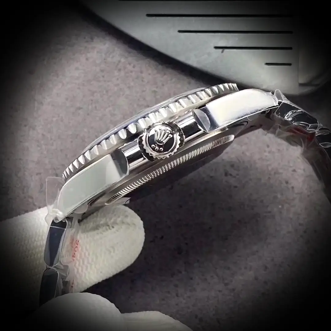 Rolex GMT-Master 126710BLRO 1:1 super clone black dial — bezel macro