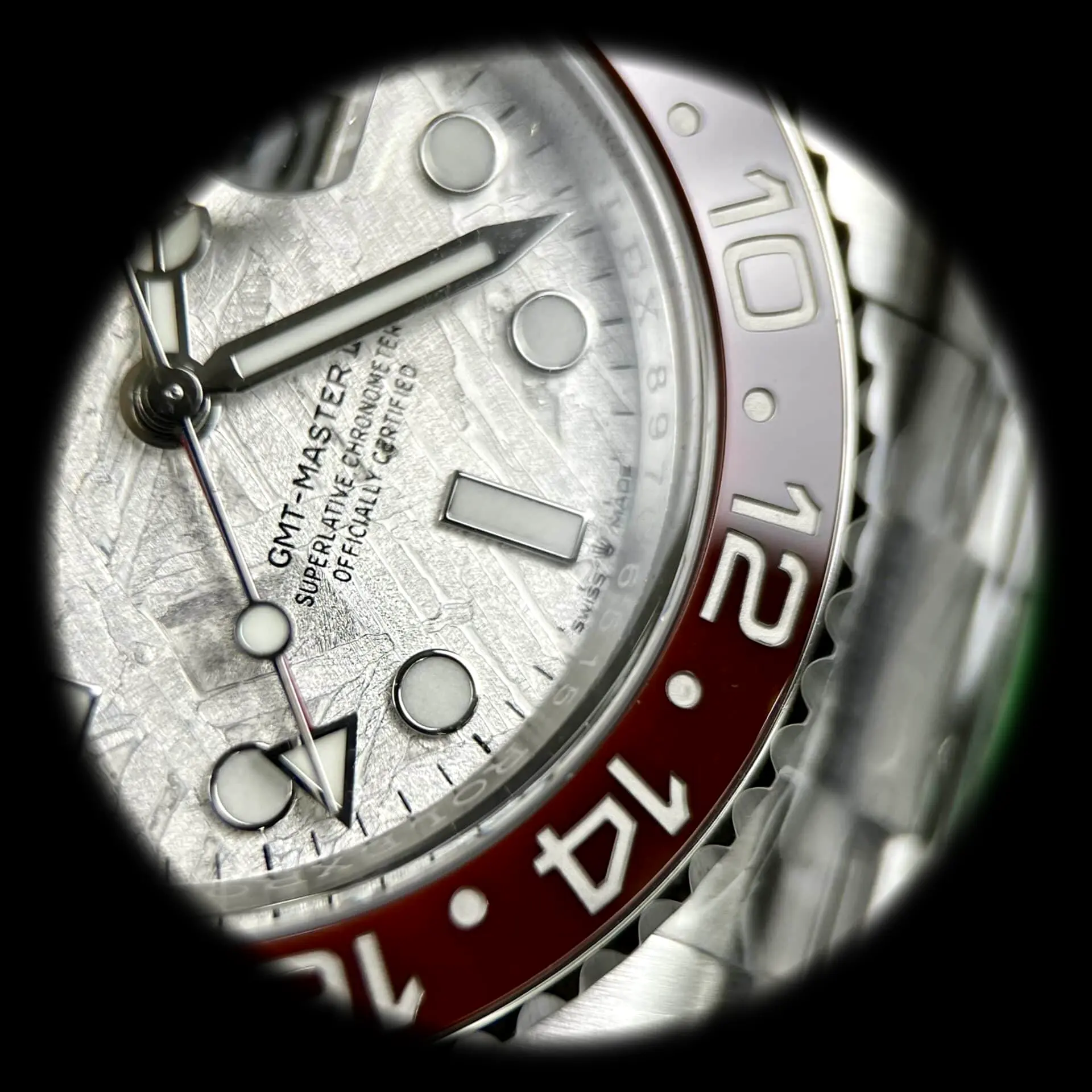 GMT-Master 126719BLRO super clone meteorite dial — bezel macro