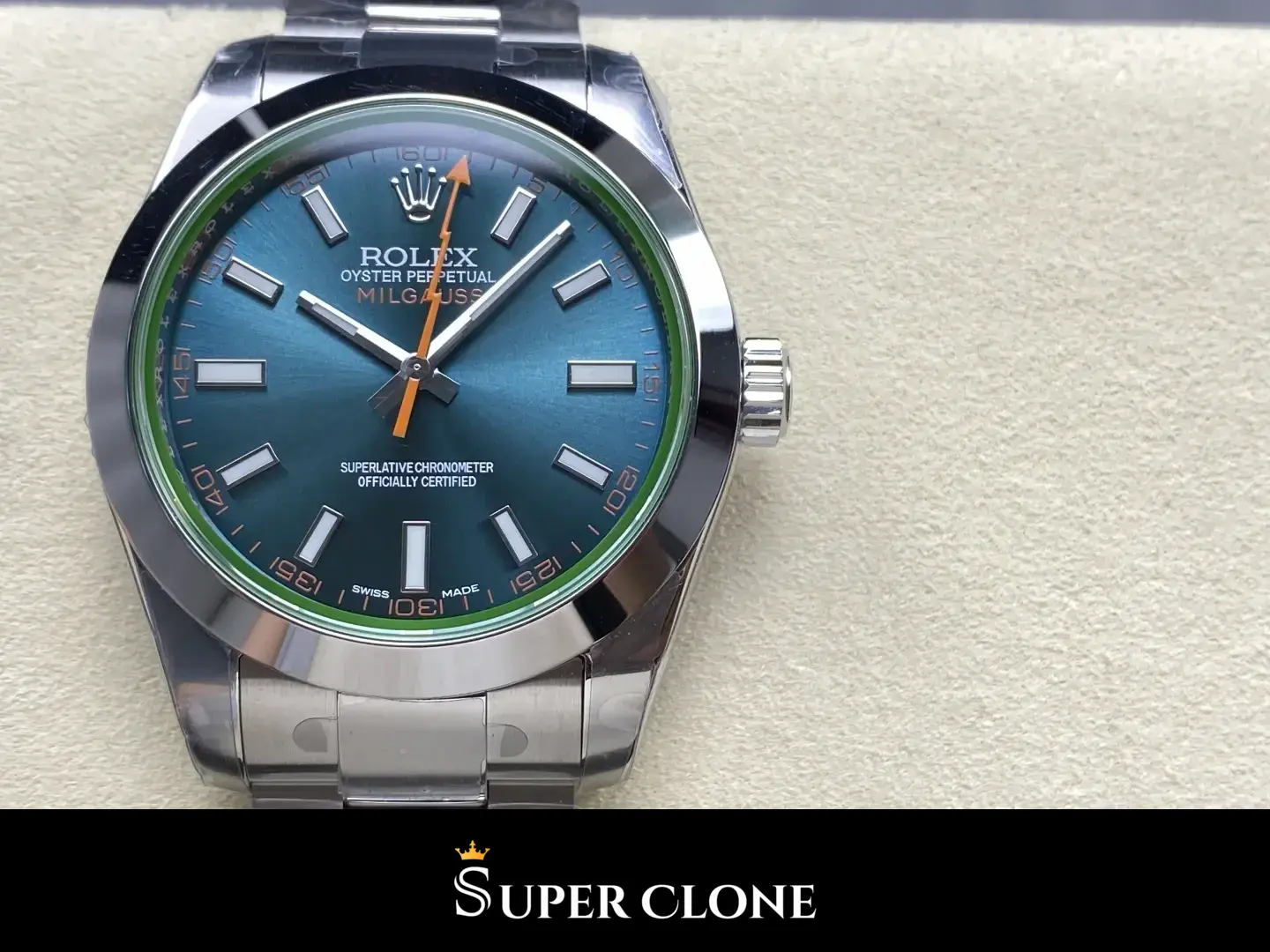 Milgauss 116400GV, smooth bezel, green sapphire crystal