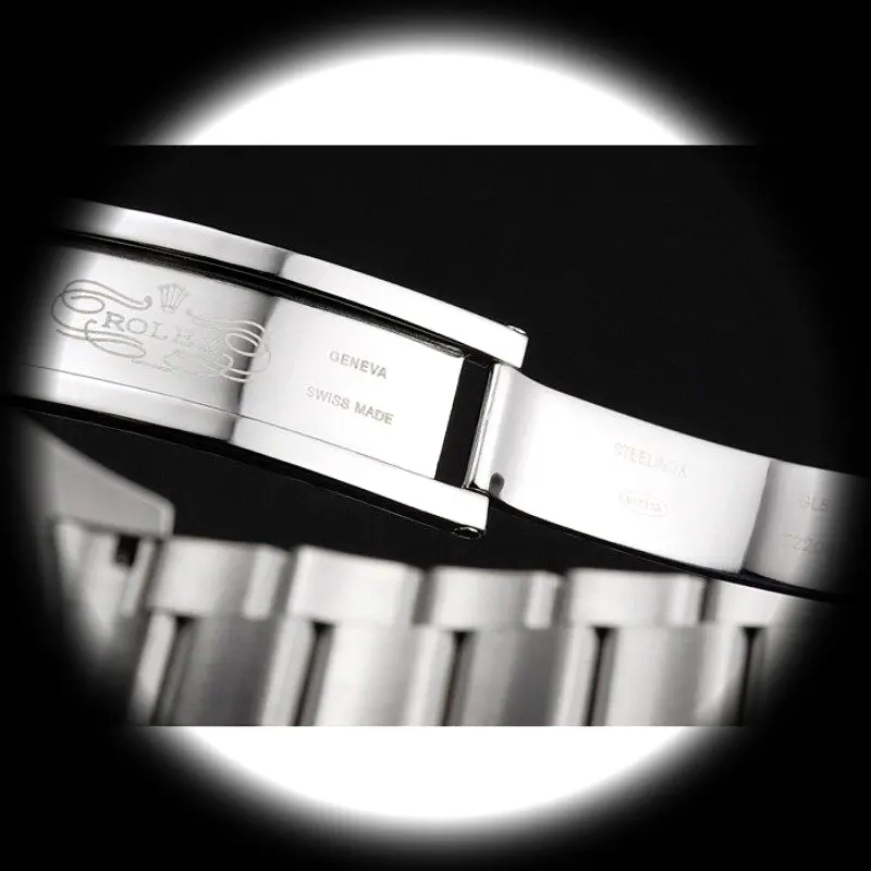 Milgauss REP016836 Swiss replica — lume shot