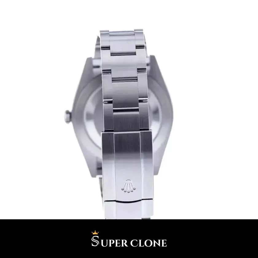 Rolex Oyster Perpetual 124300, smooth (domed) bezel, oyster bracelet