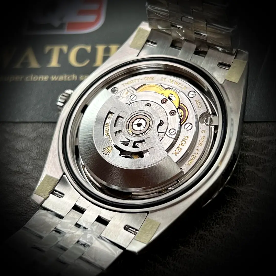 Rolex Datejust 126334 super clone — lume shot