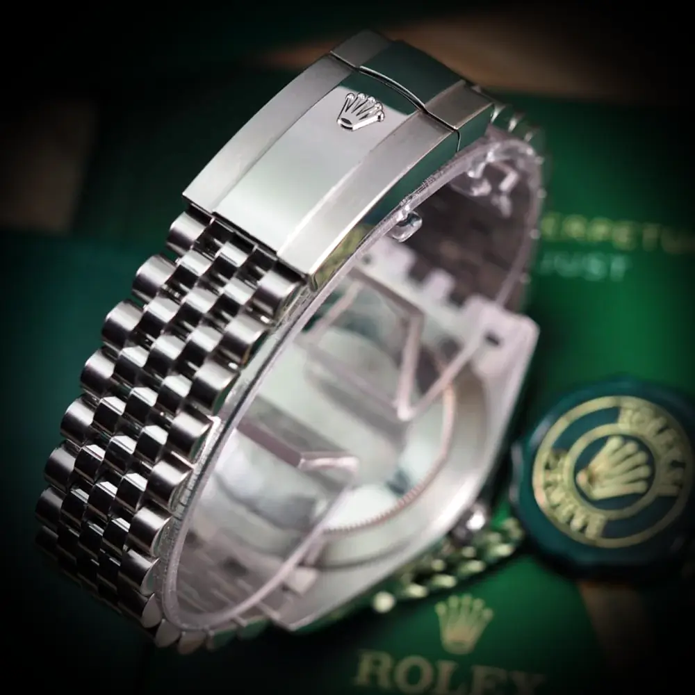 Datejust 126334 super clone — side profile