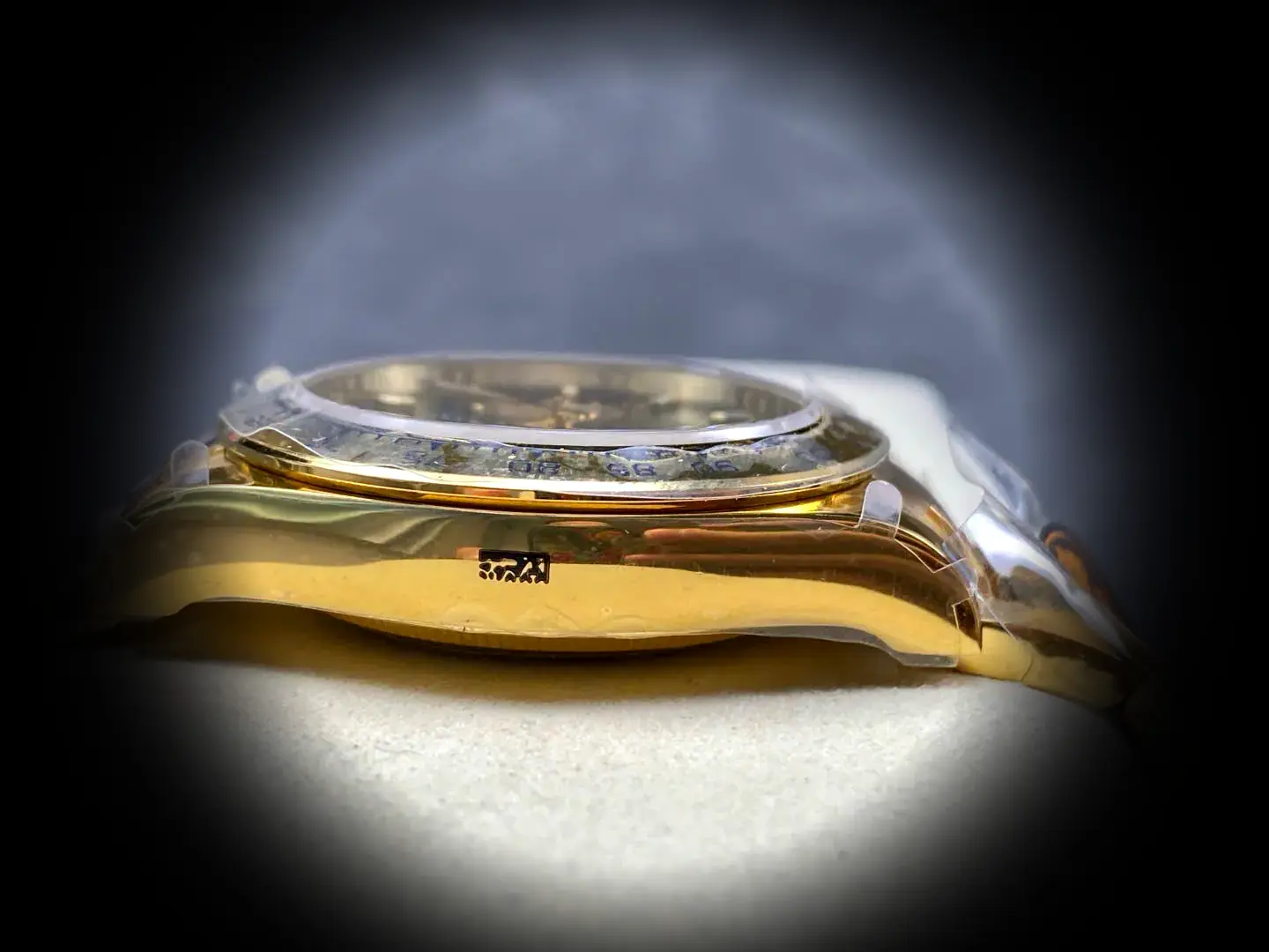 Daytona 126508 super clone bright green dial — bezel macro